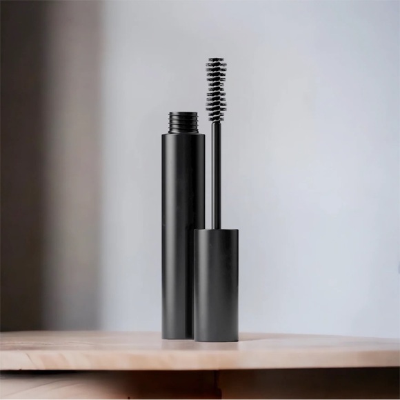 Bebelus Cosmetics Black Mascara - Picture 1 of 1